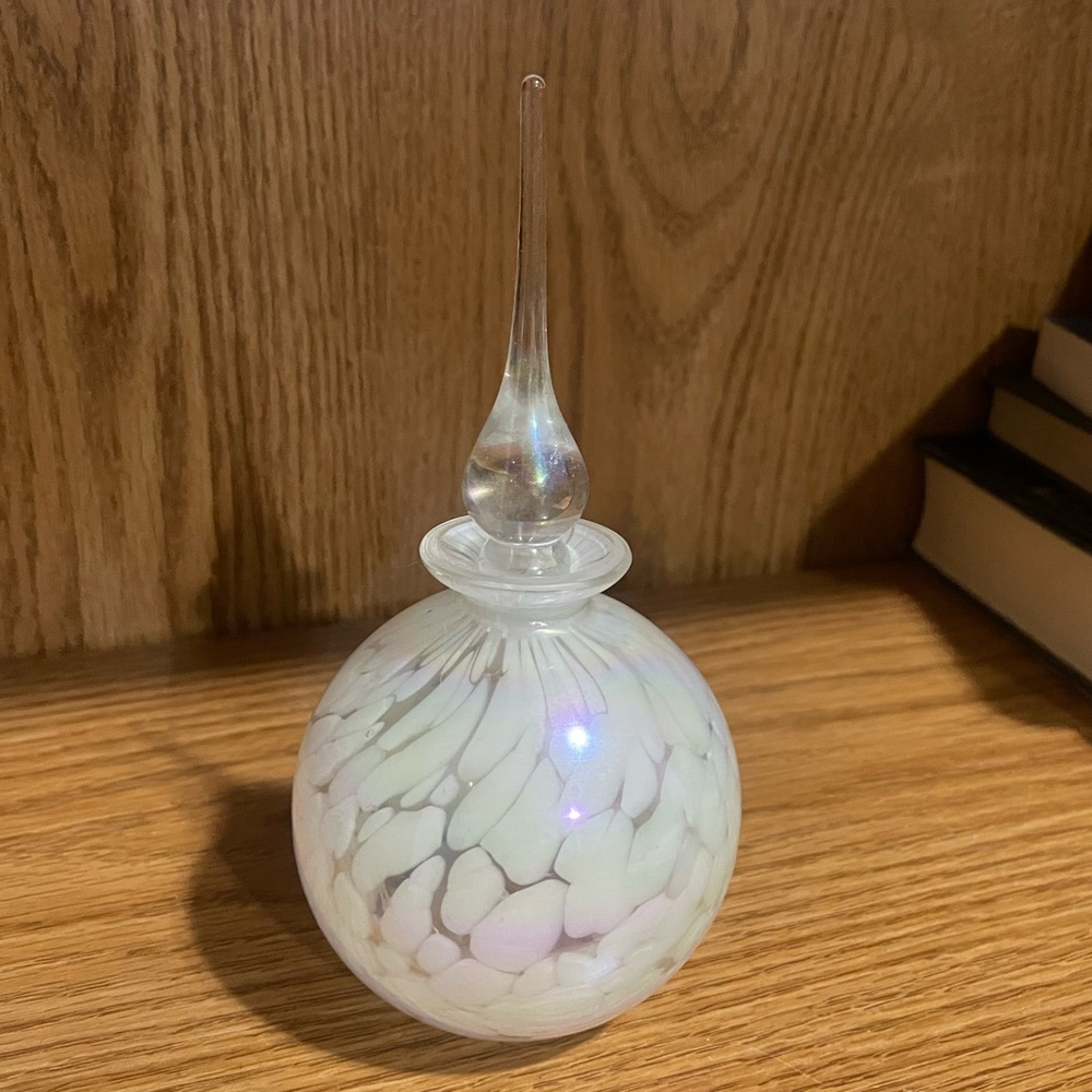 iridescent glass container